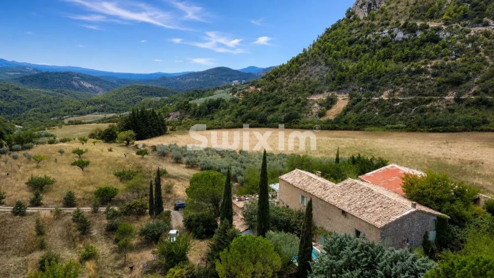 Vente Maison Buis-les-Baronnies 12&nbsp;Pièces 460&nbsp;m²