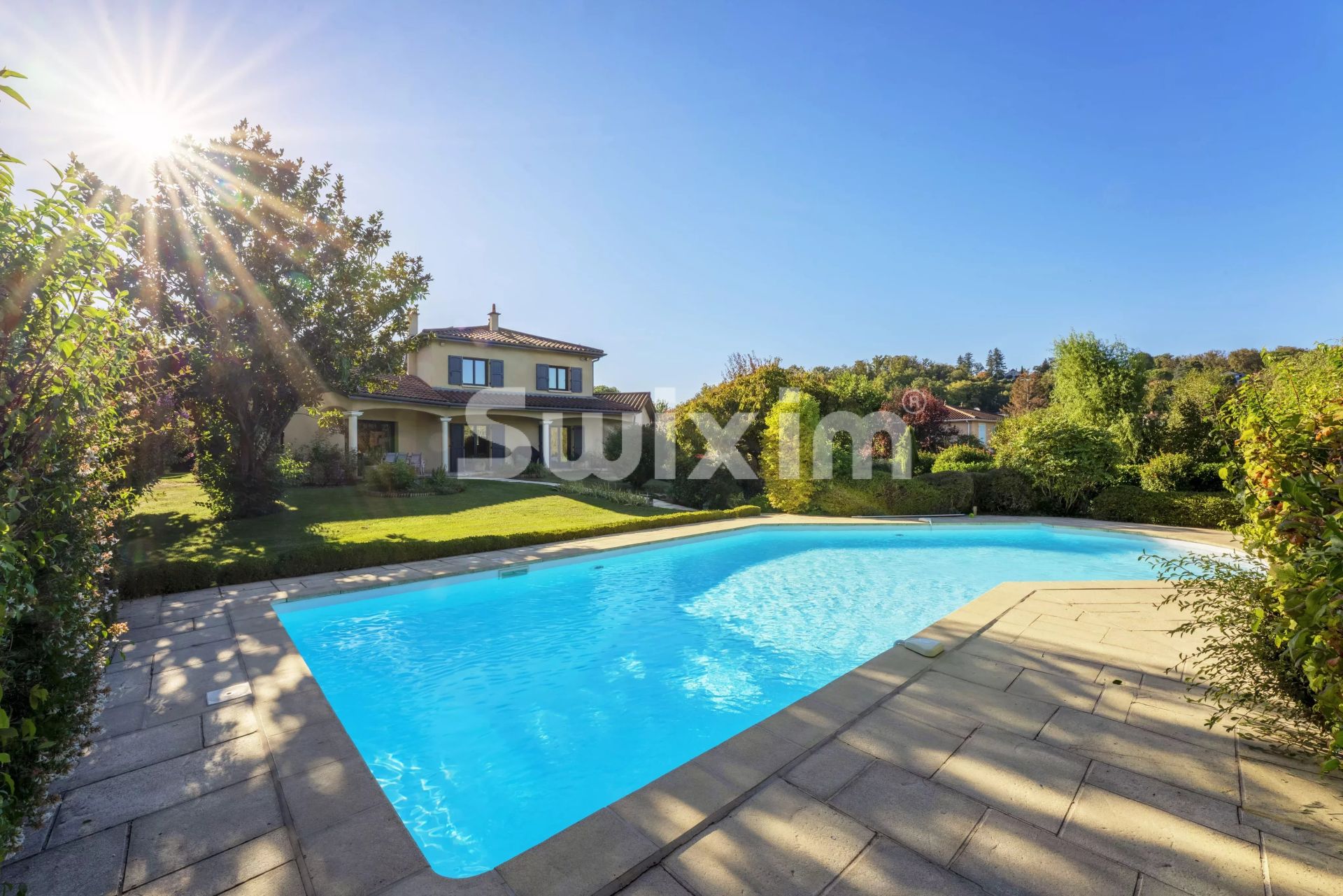 maison 9 Pièces en vente sur Tassin-la-Demi-Lune (69160)