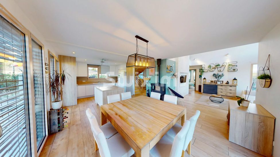 Vente Maison Cruseilles 6&nbsp;Pièces 160&nbsp;m²