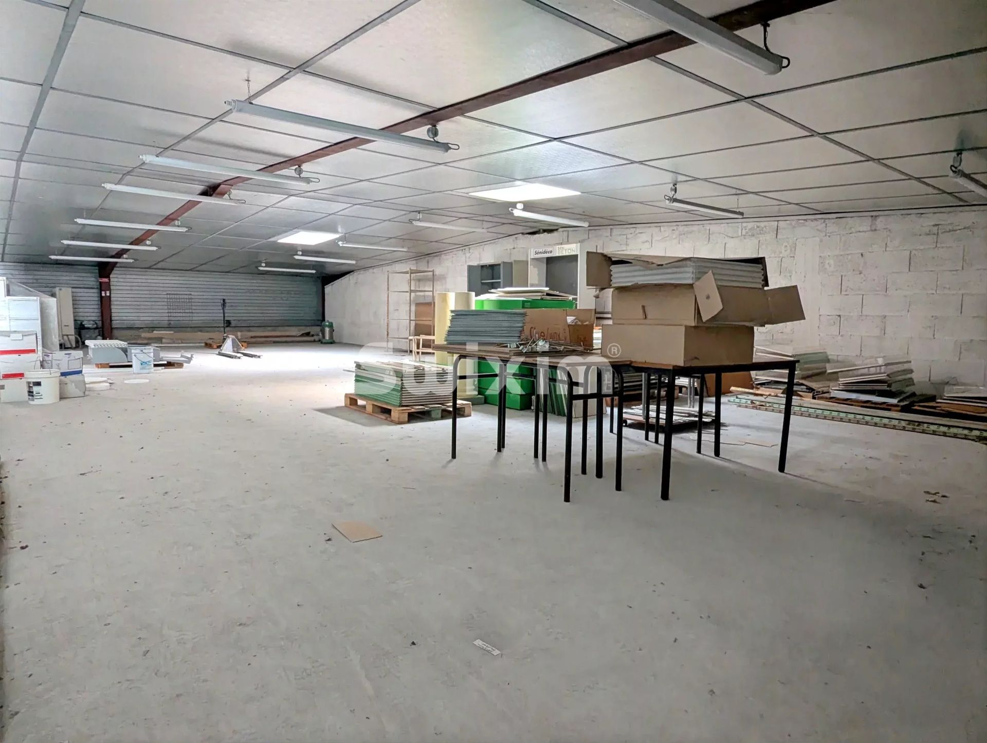 local d'activité 7 Pièces en location sur Bourg-en-Bresse (01000)