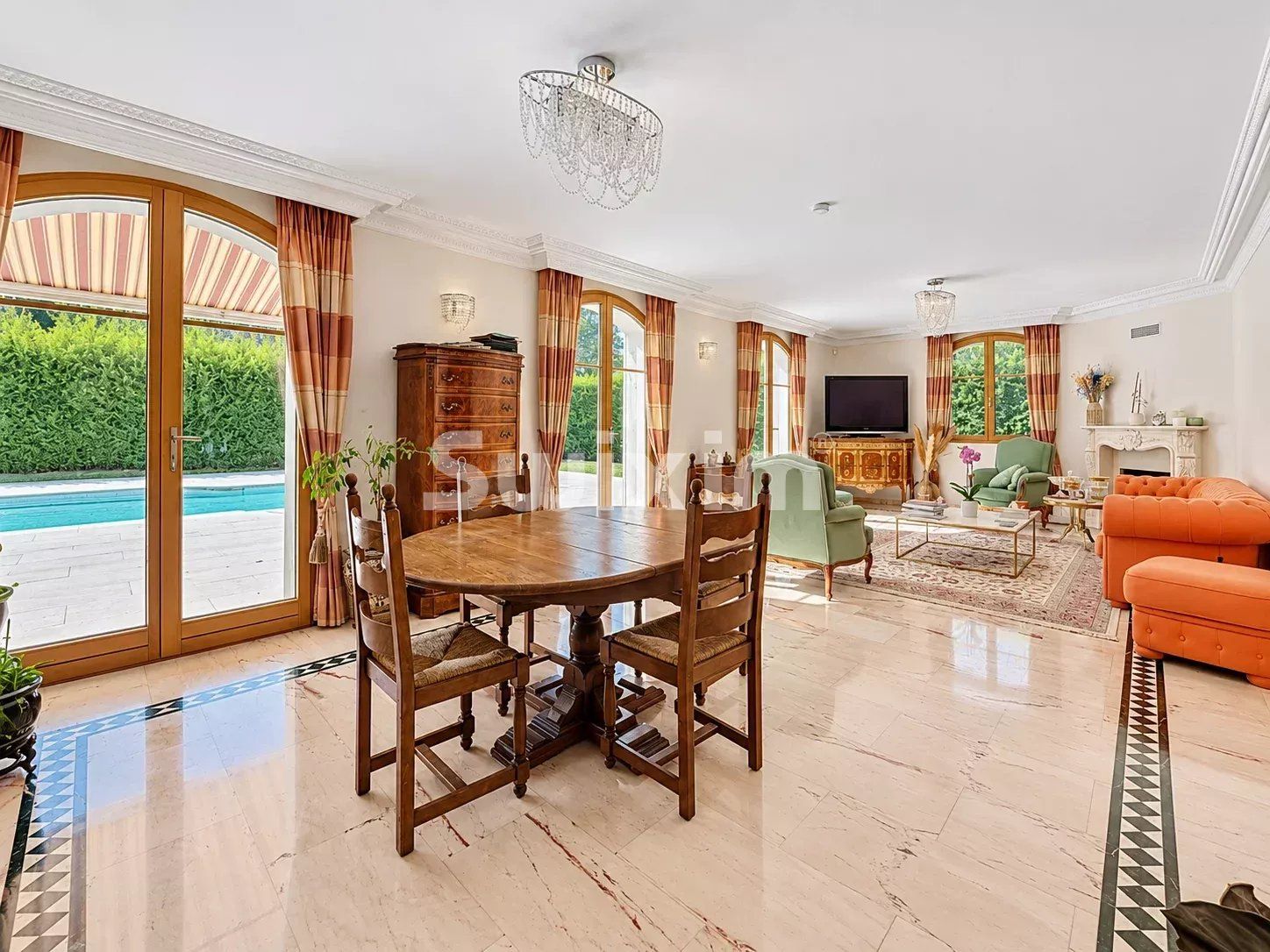 maison 8 Pièces en vente sur Prévessin-Moëns (01280)