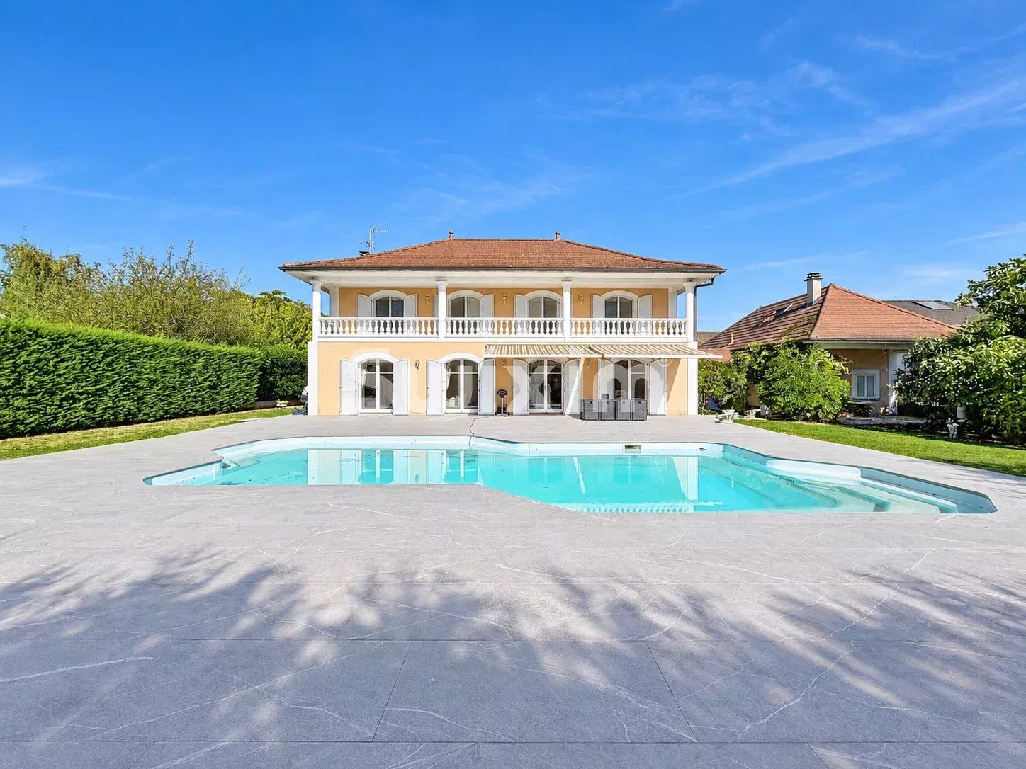 maison 8 Pièces en vente sur Prévessin-Moëns (01280)