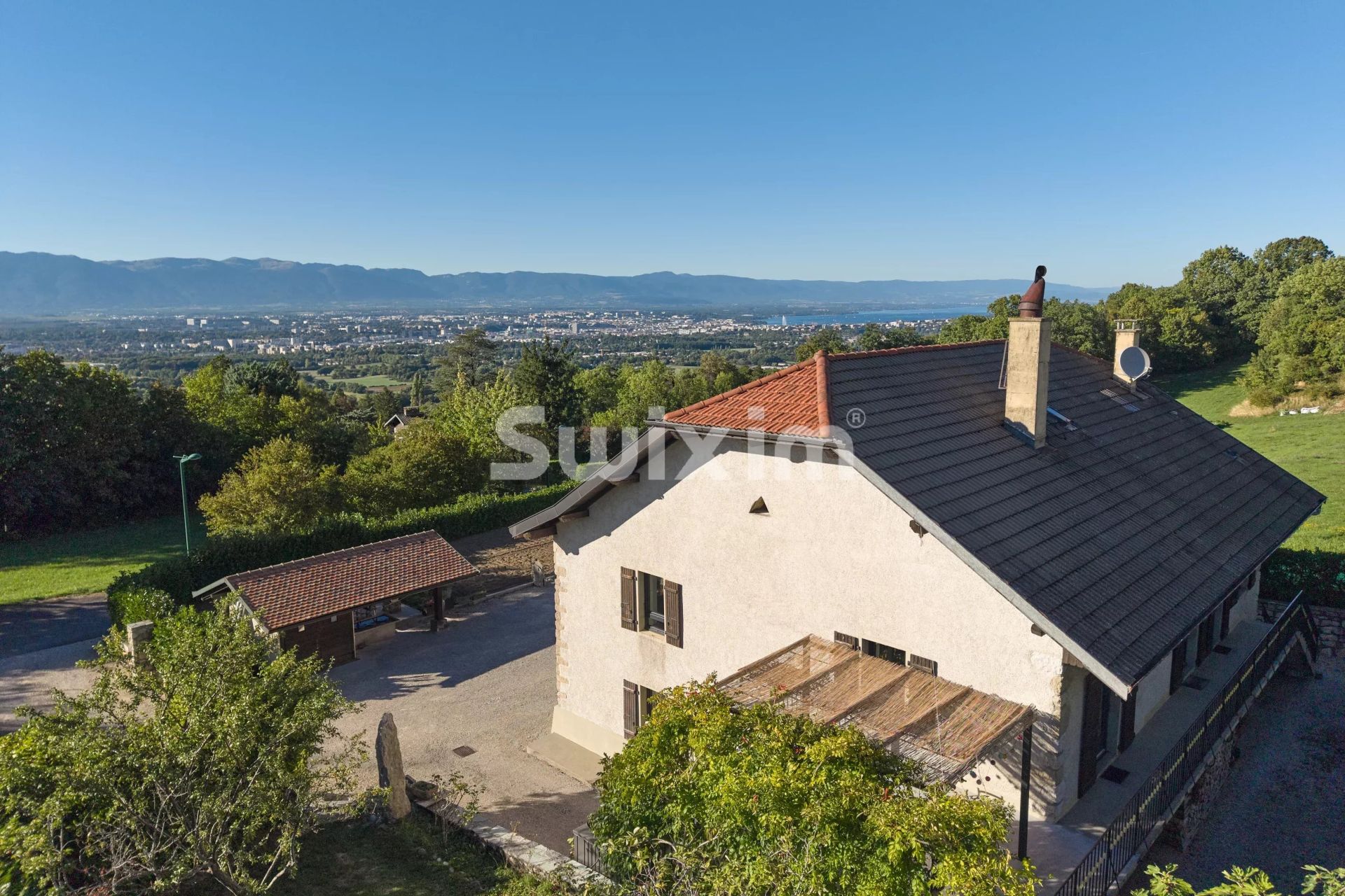 propriété 9 Pièces en vente sur Collonges-sous-Salève (74160)