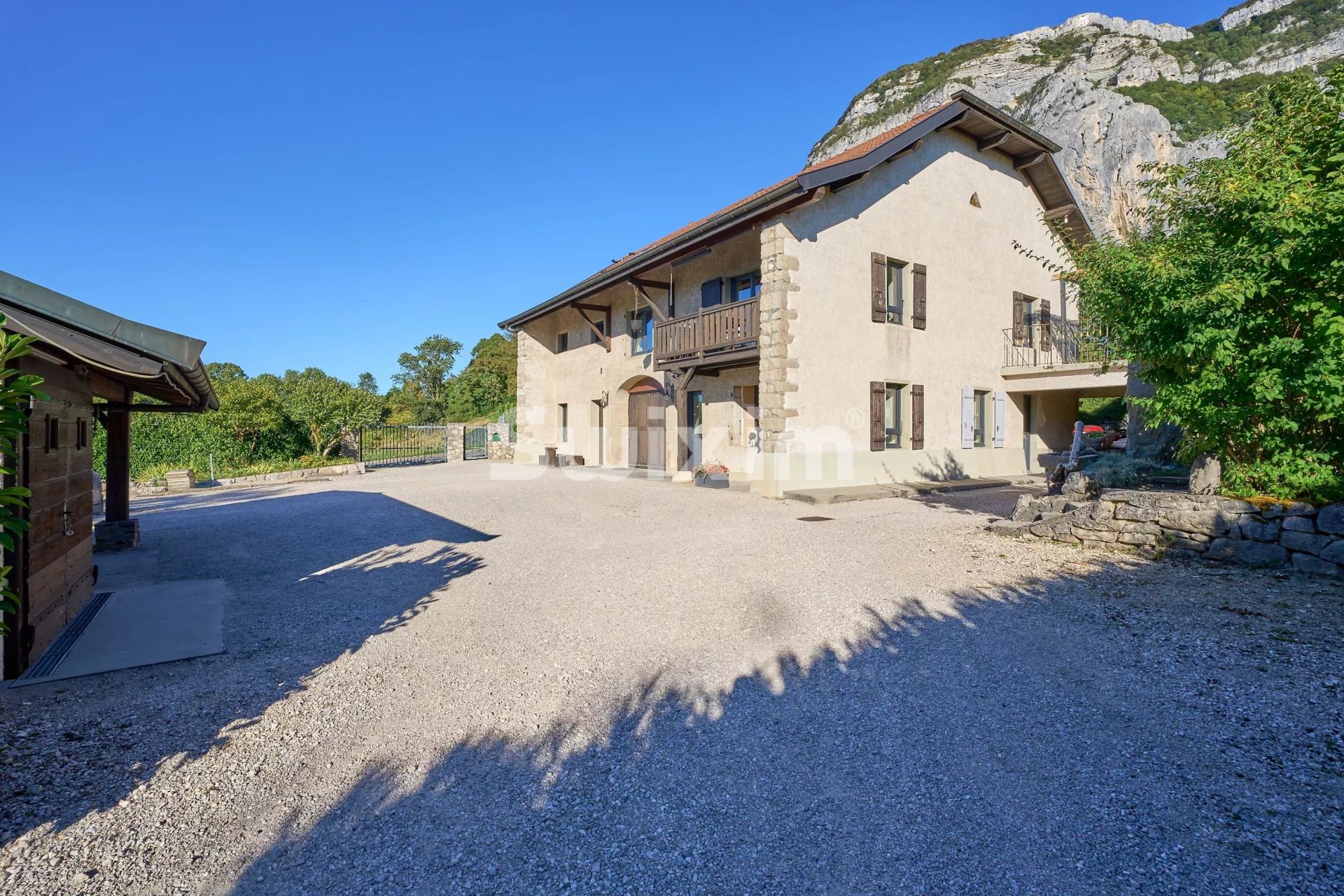 propriété 9 Pièces en vente sur Collonges-sous-Salève (74160)