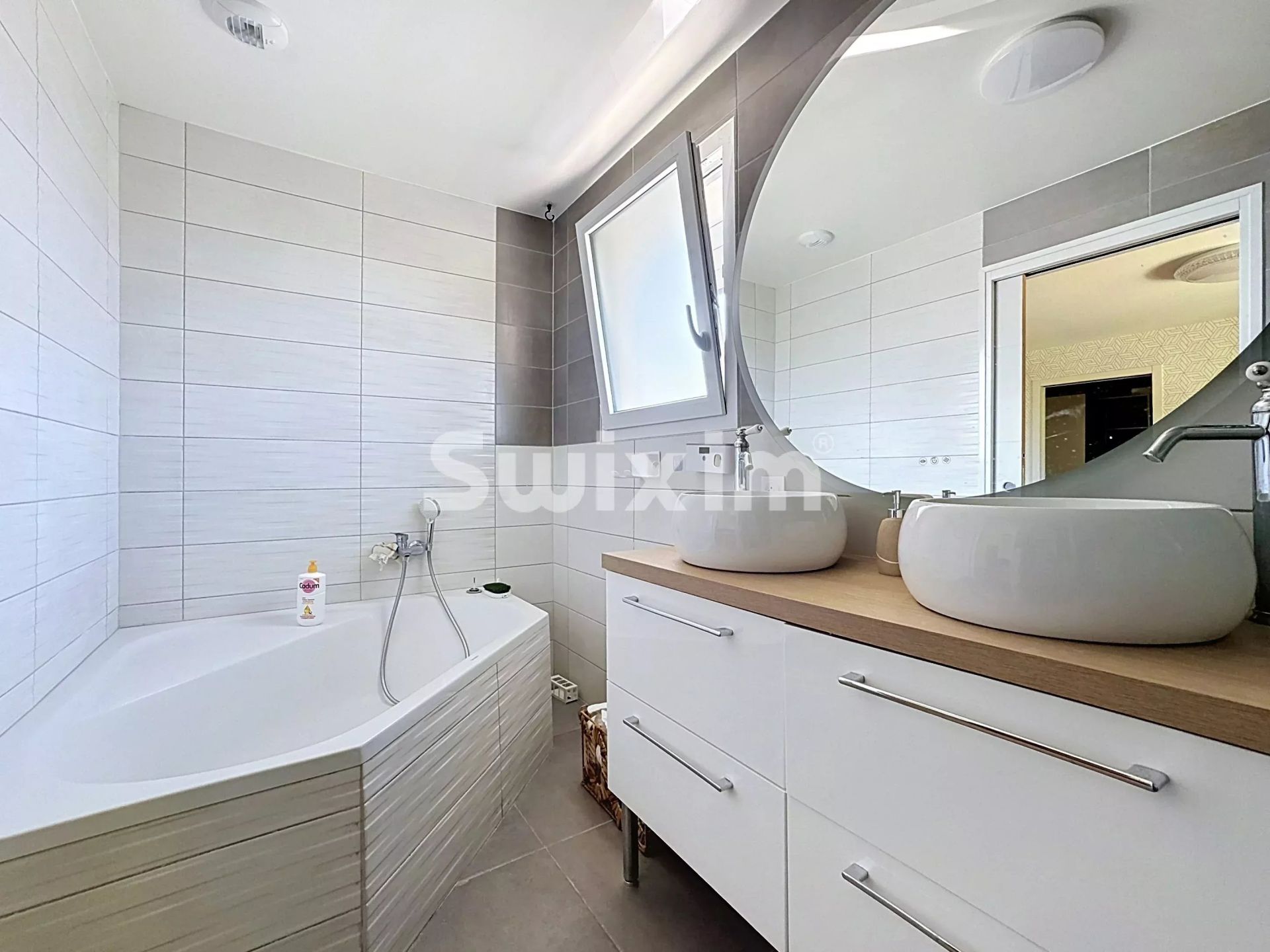 maison 6 Pièces en vente sur Saint-Genis-Pouilly (01630)