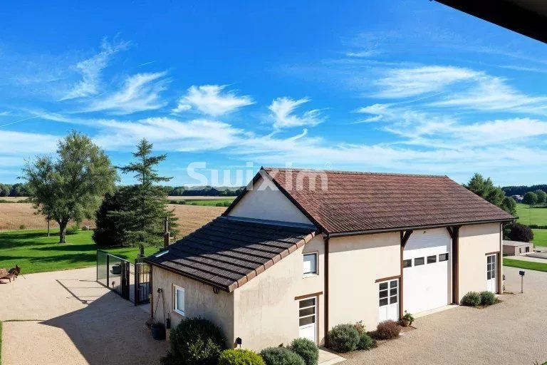 house 5 Rooms for sale on Demigny (71150)
