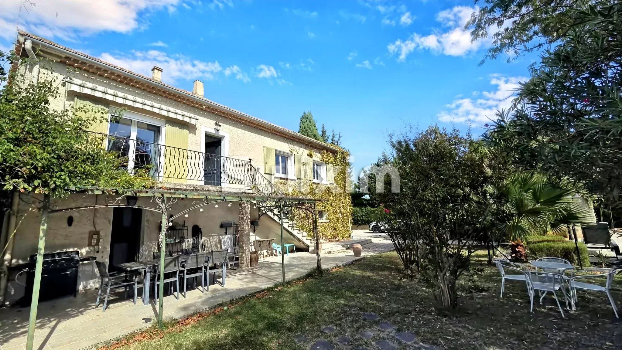 maison 10 Pièces en vente sur Camaret-sur-Aigues (84850)