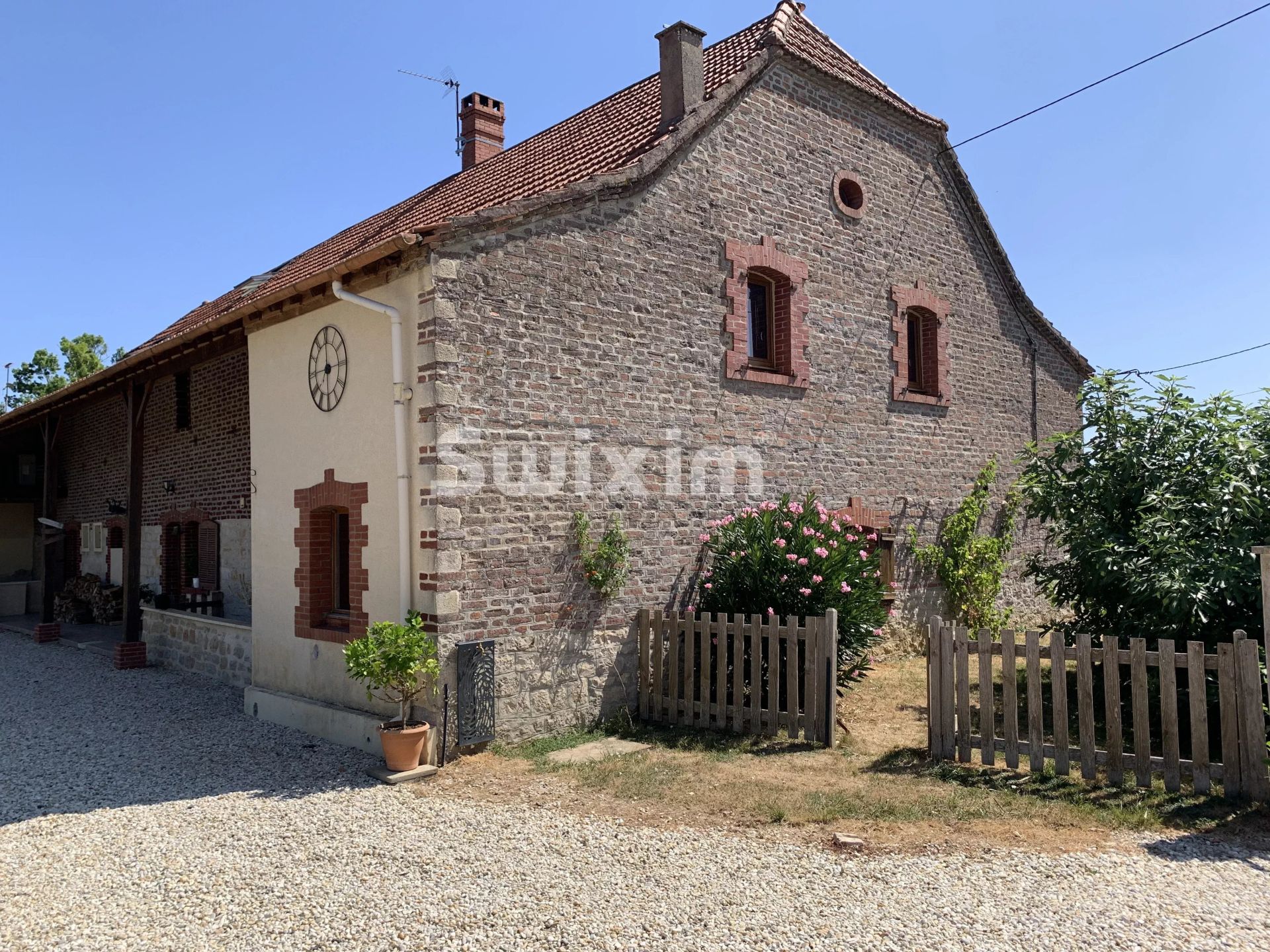 maison 7 Pièces en vente sur Saint-Amour (39160)