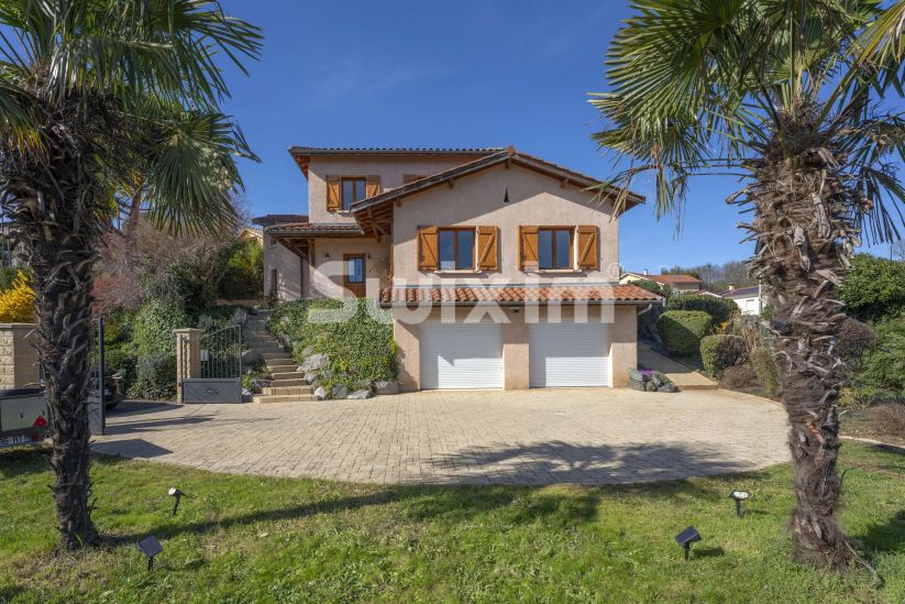 Venda Casa Brussieu 5&nbsp;Quartos 142.68&nbsp;m²