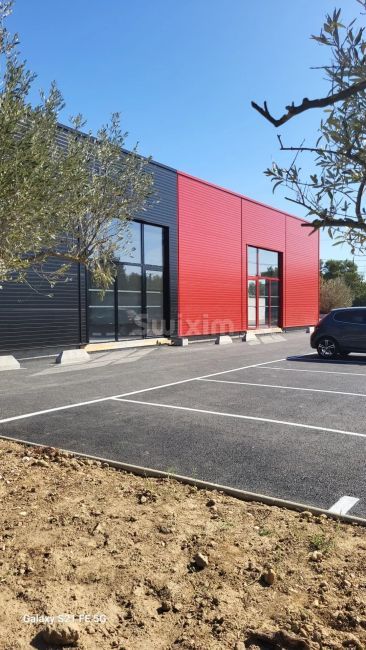 Rental Activity premises Sernhac 200&nbsp;m²