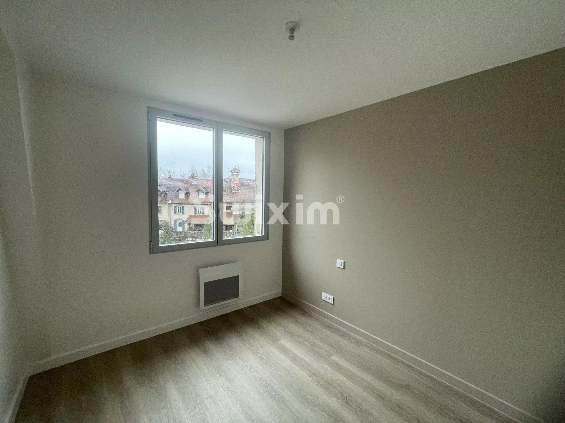 apartment 4 Rooms for rent on Champagnole (39300)