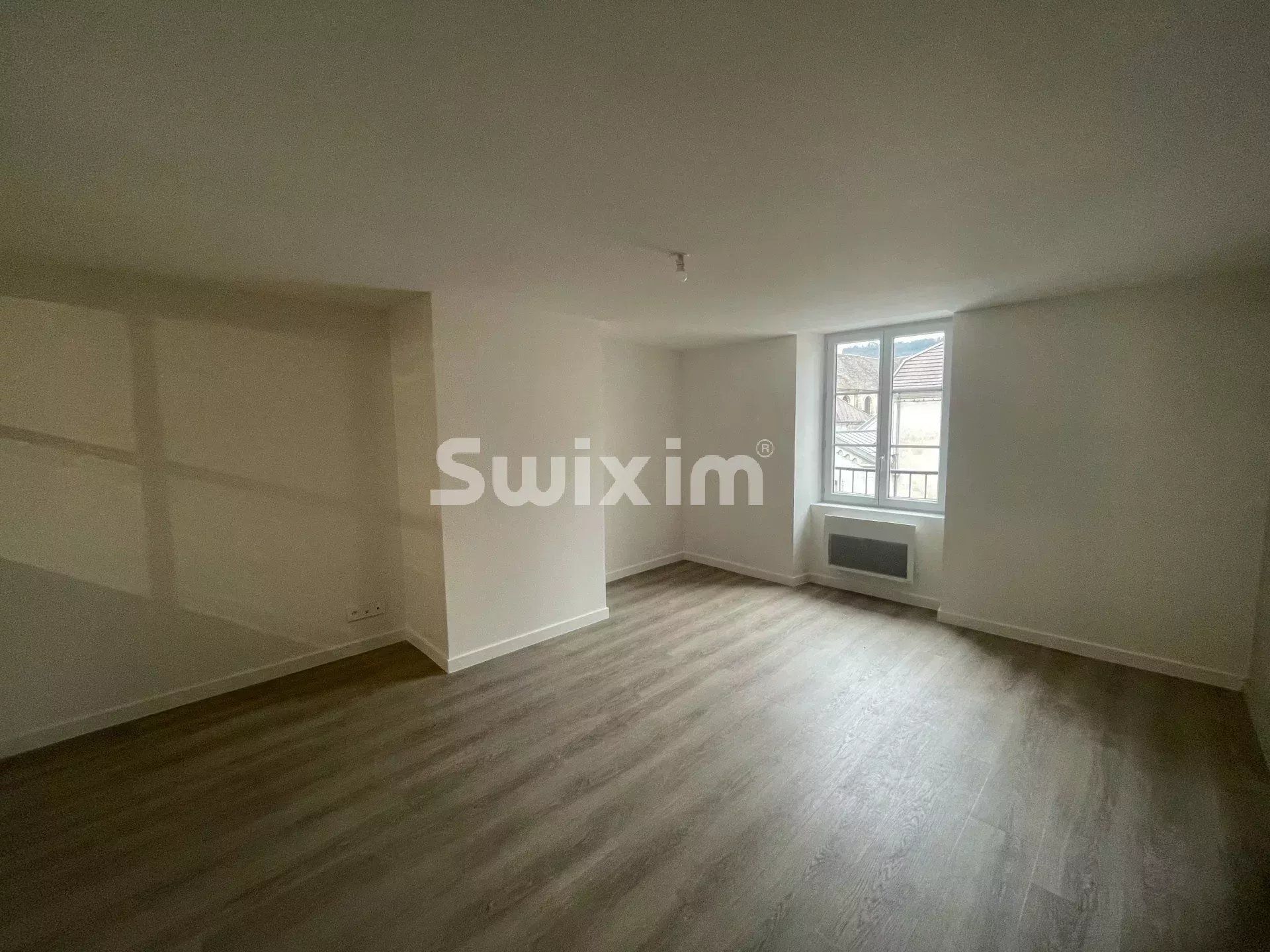 apartment 4 Rooms for rent on Champagnole (39300)