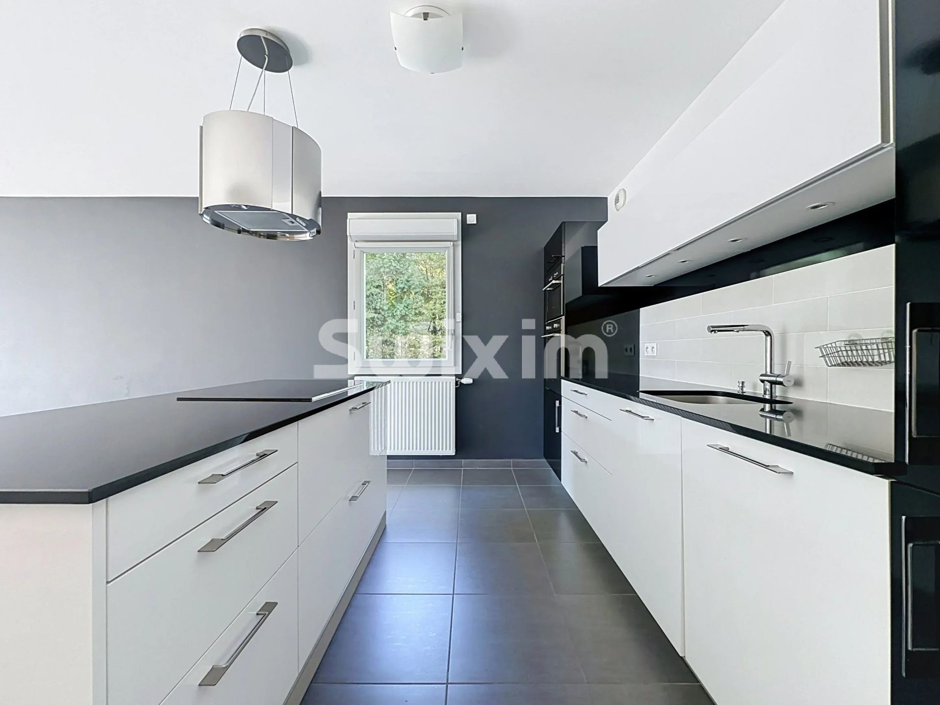 apartment 4 Rooms for rent on Gex (01170)