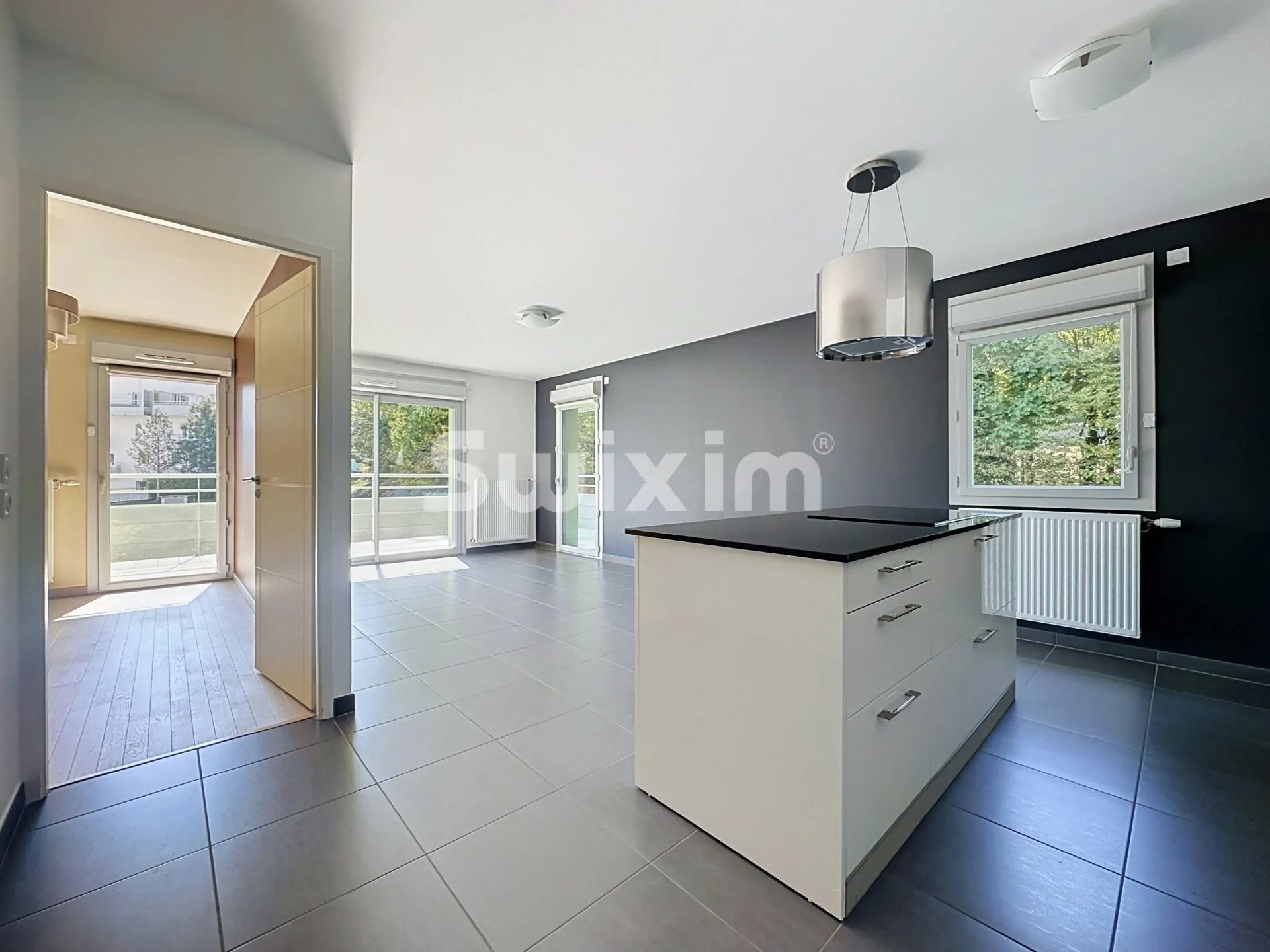 apartment 4 Rooms for rent on Gex (01170)