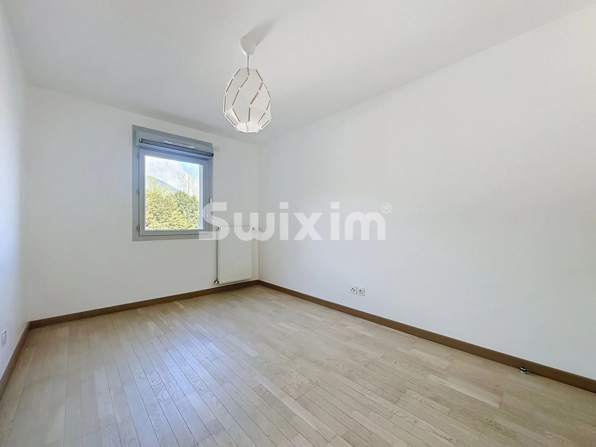 apartment 4 Rooms for rent on Gex (01170)