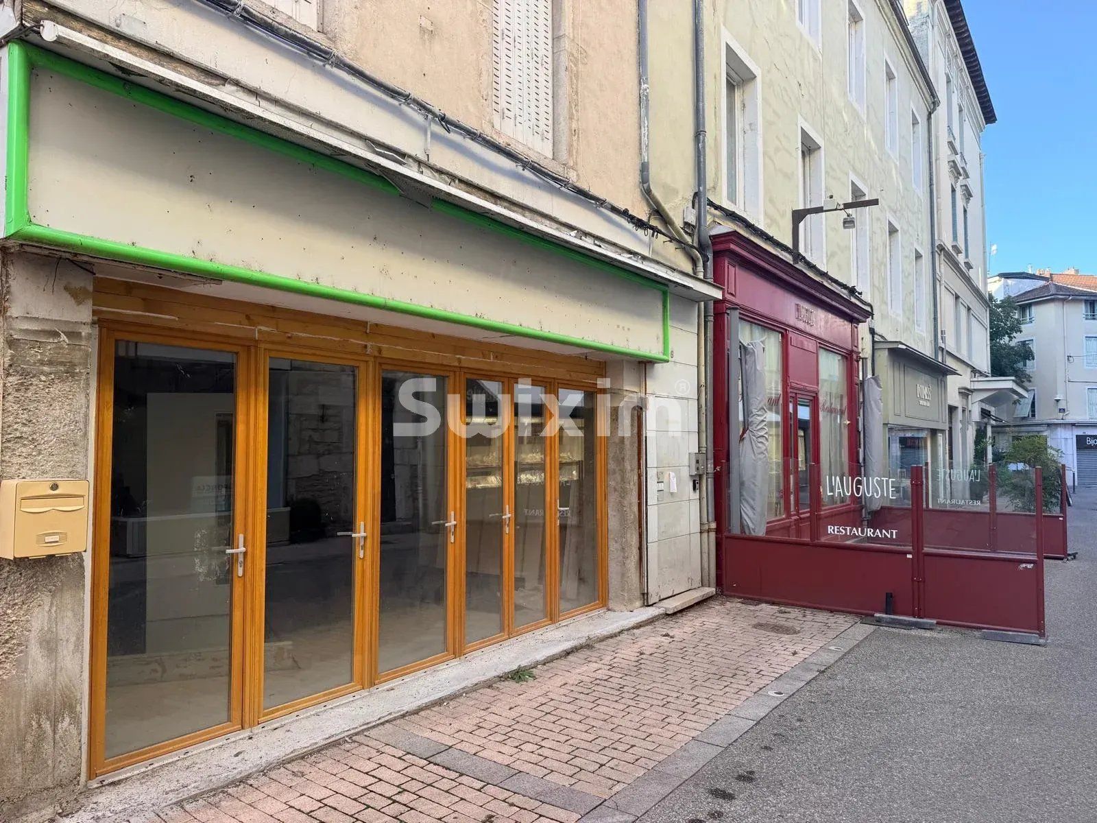 commercial local 1 room for rent on Bourg-en-Bresse (01000)