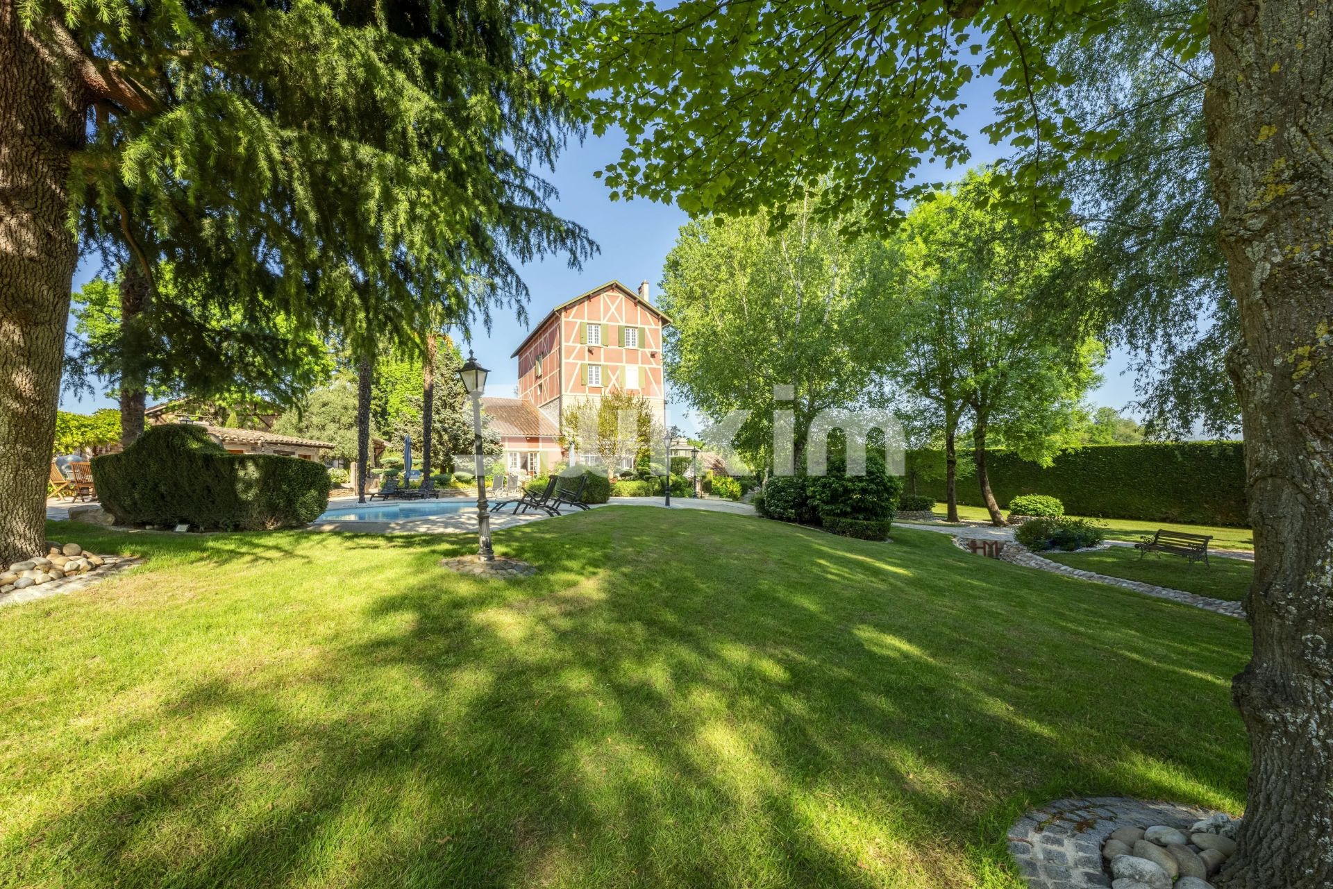 casa 12 Quartos para venda sobre Villefranche-sur-Saône (69400)
