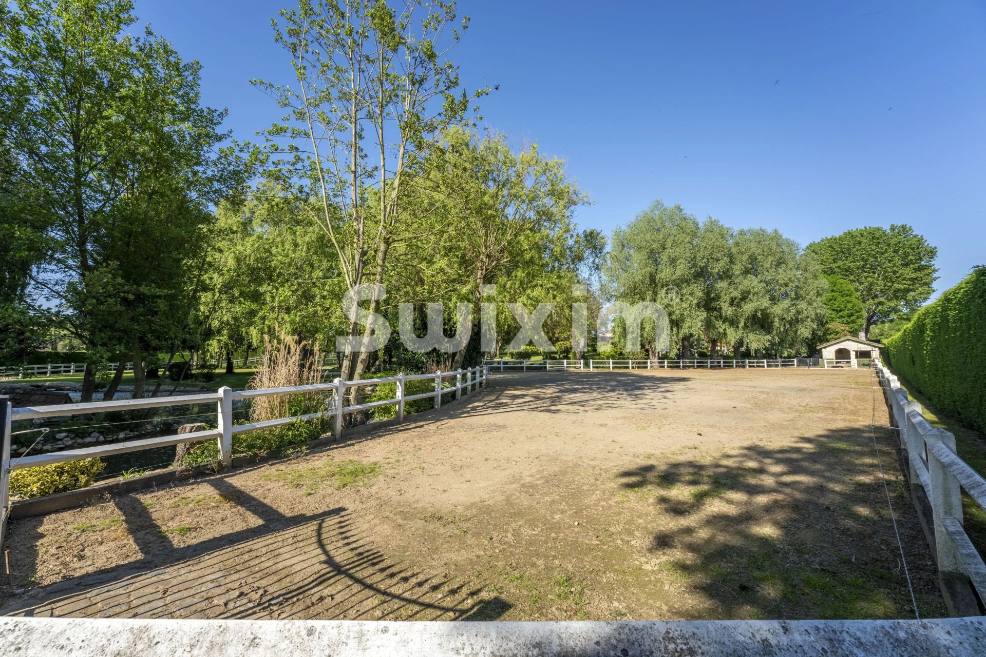 casa 12 Quartos para venda sobre Villefranche-sur-Saône (69400)