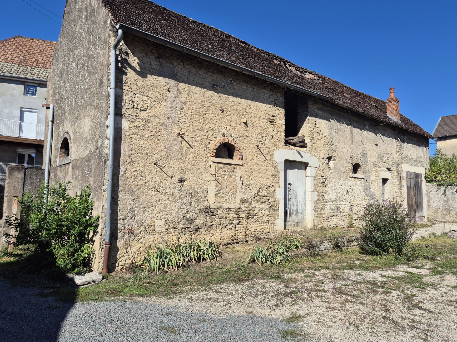 immeuble 15 Pièces en vente sur Orchamps (39700)