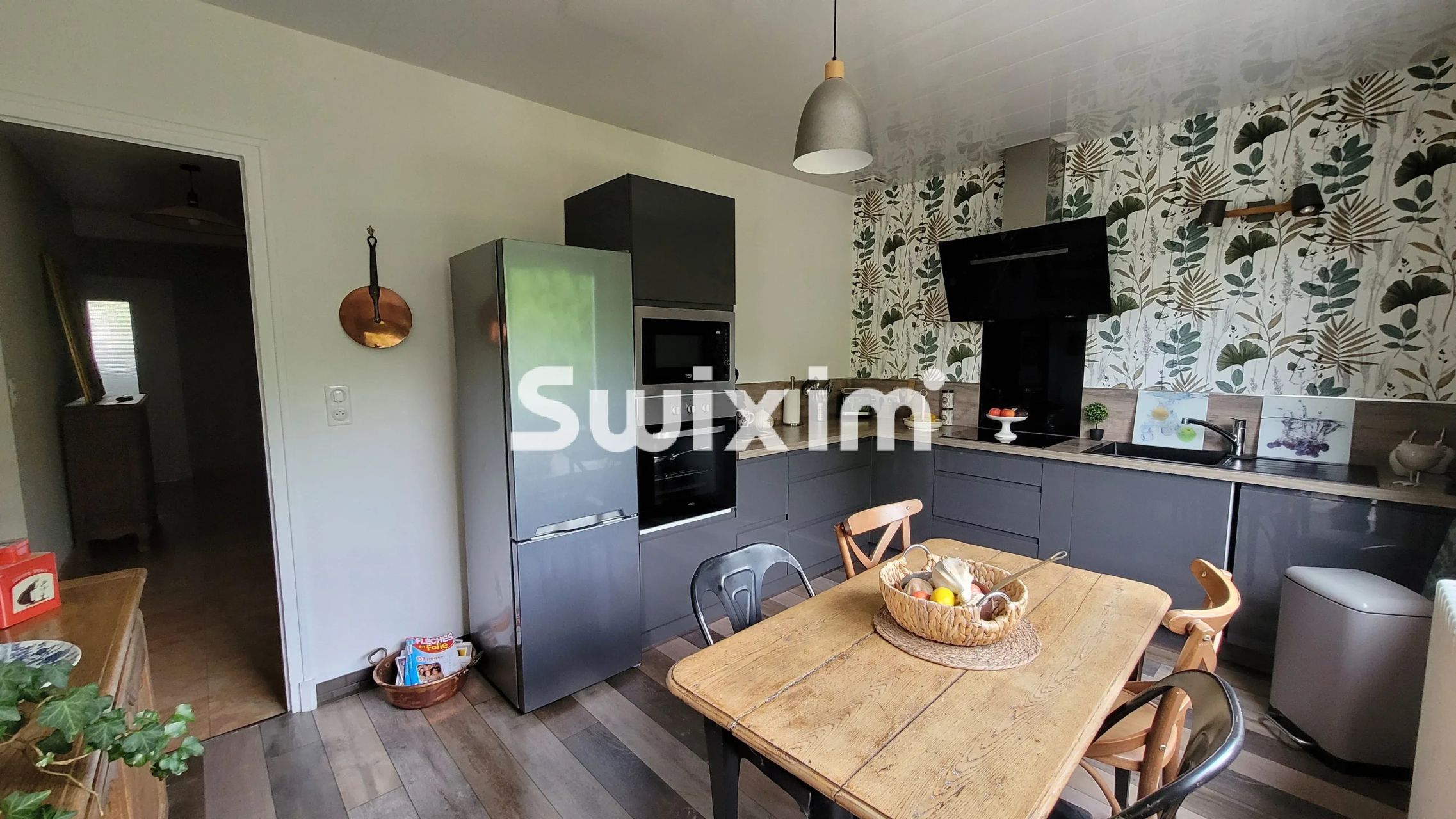 house 10 Rooms for sale on Louhans (71500)