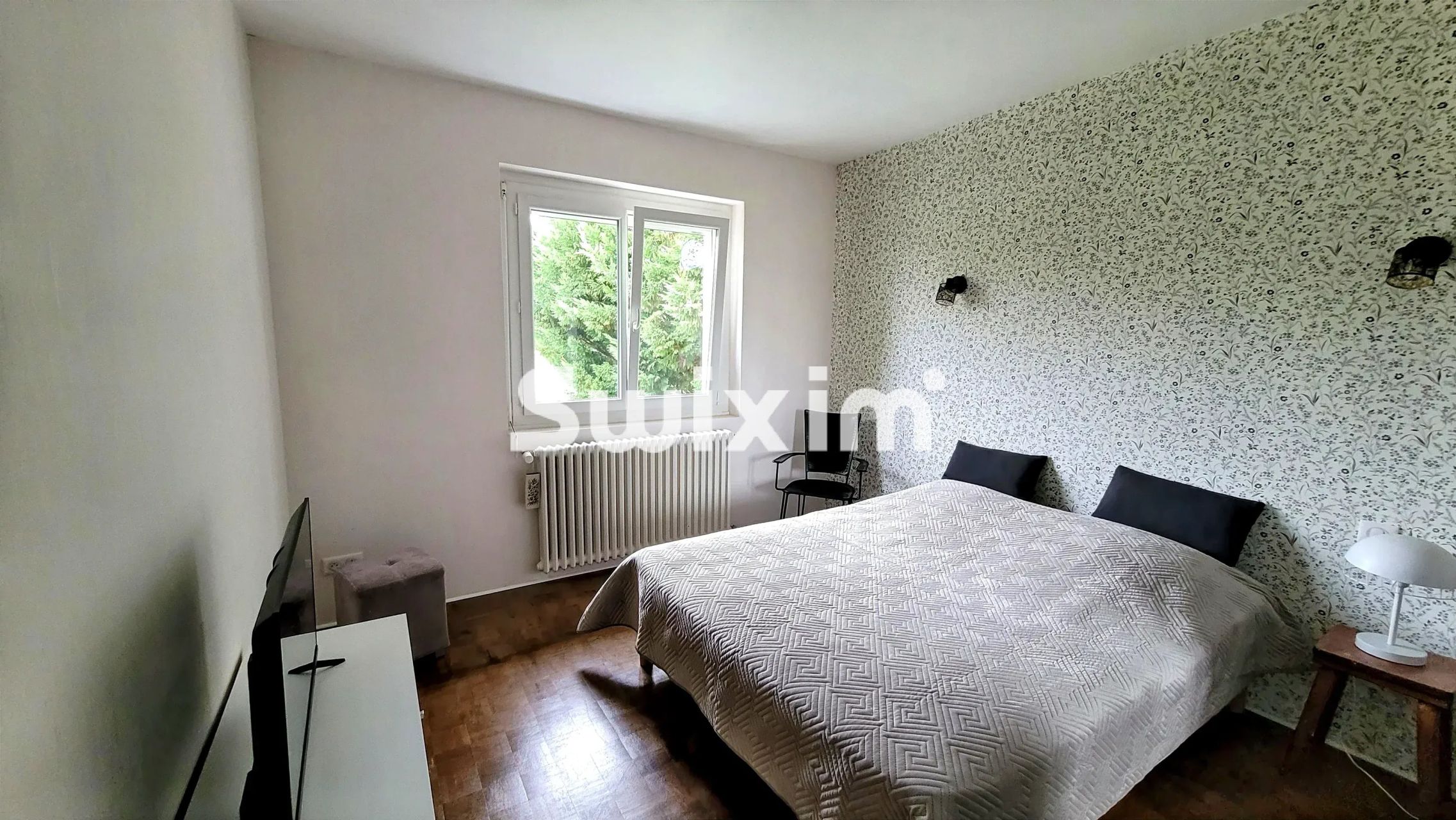house 10 Rooms for sale on Louhans (71500)