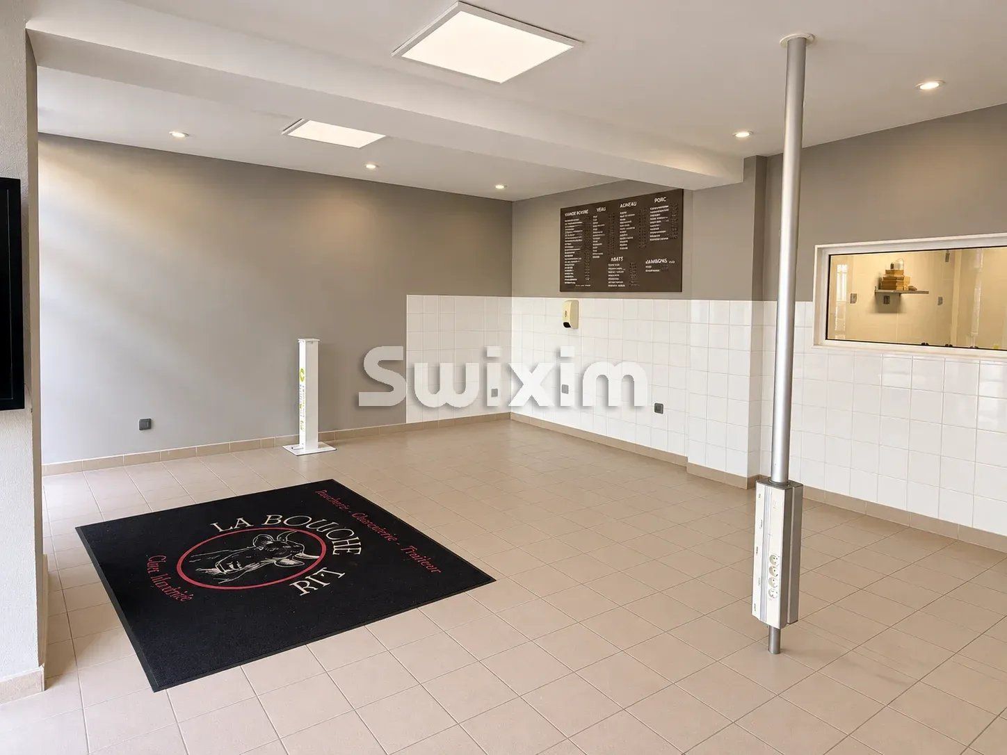 comercial local 3 Quartos para aluguer sobre Jonquières (84150)