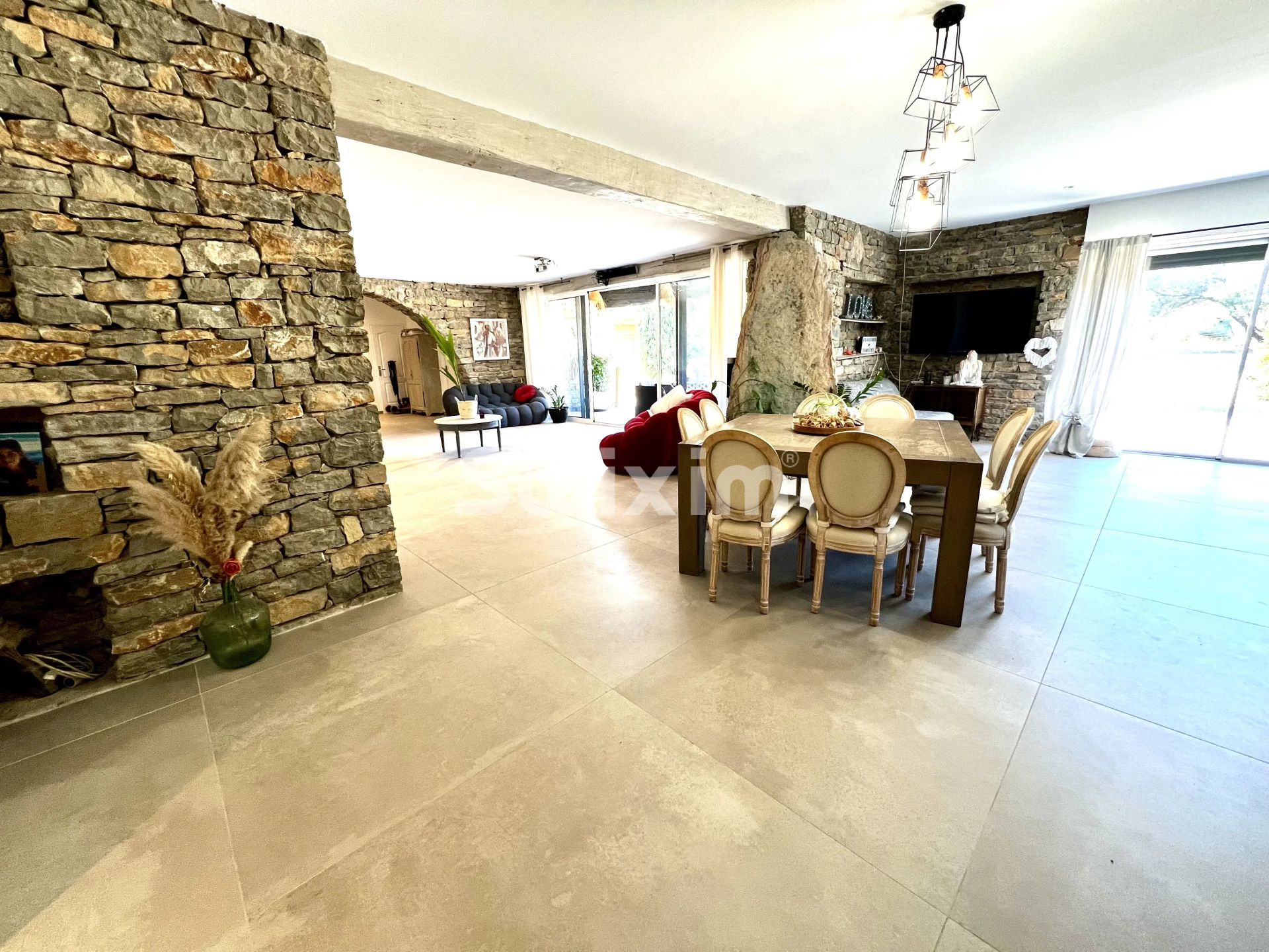 Maison 4 pièces 190 m² · à Balaruc-le-Vieux · 190 m² · 990 000 €