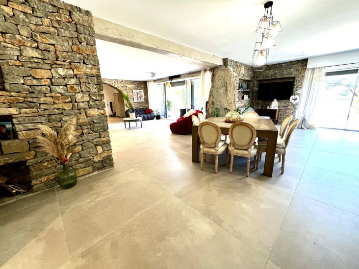Vente Propriété Balaruc-le-Vieux 4&nbsp;Pièces 190&nbsp;m²