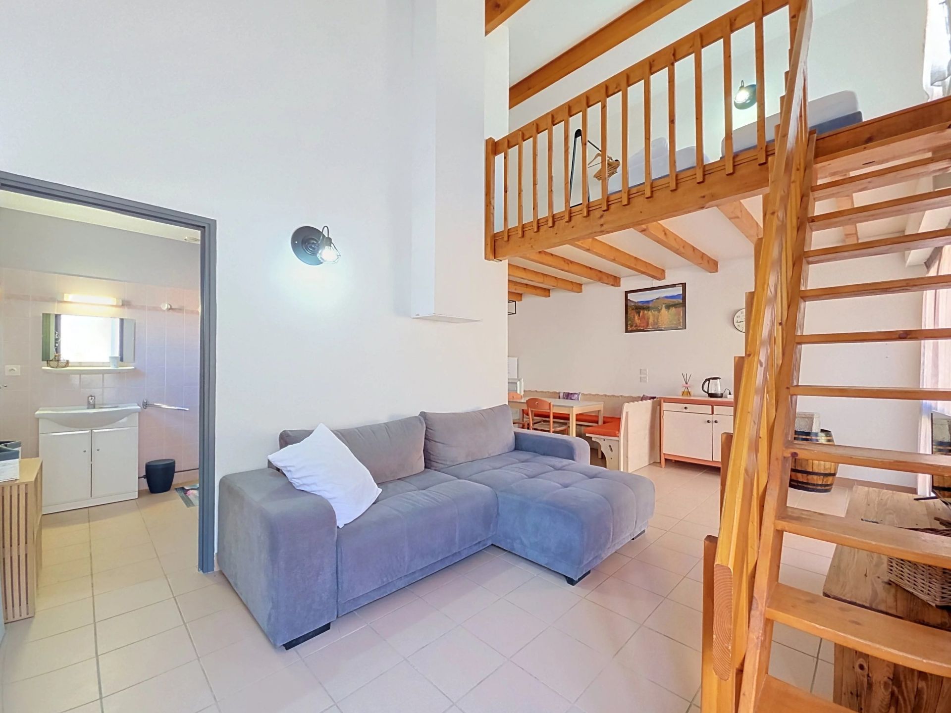 maison 18 Pièces en vente sur Séderon (26560)