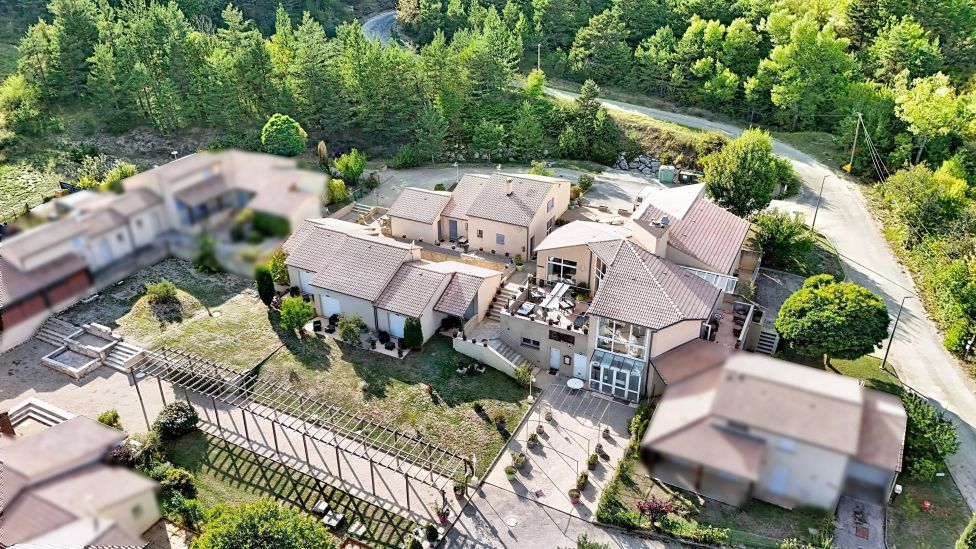 Vente Maison Séderon 18&nbsp;Pièces 600&nbsp;m²