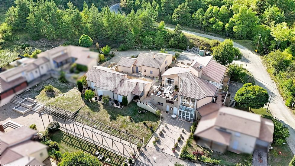Vente Maison Séderon 18&nbsp;Pièces 600&nbsp;m²