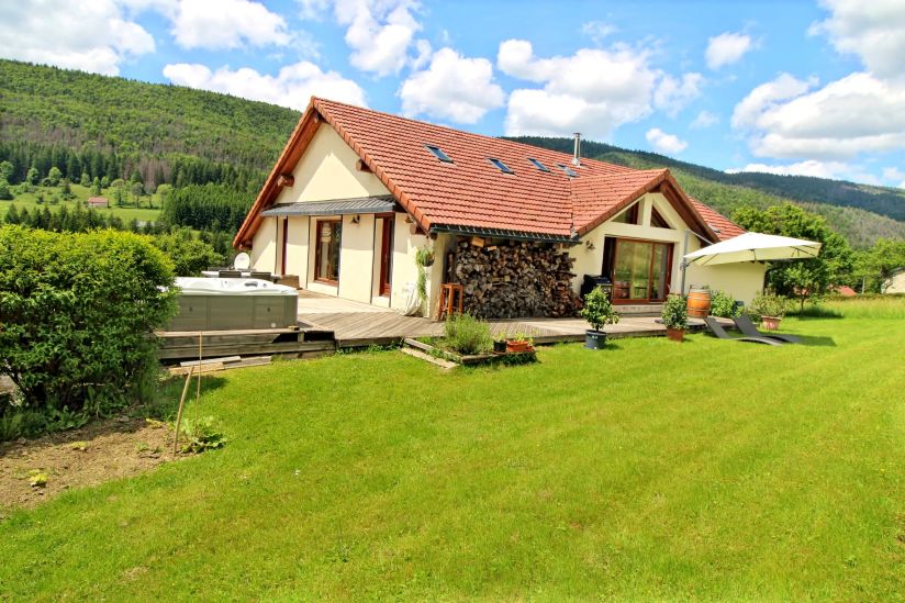 Vente Maison Mijoux 7&nbsp;Pièces 303&nbsp;m²