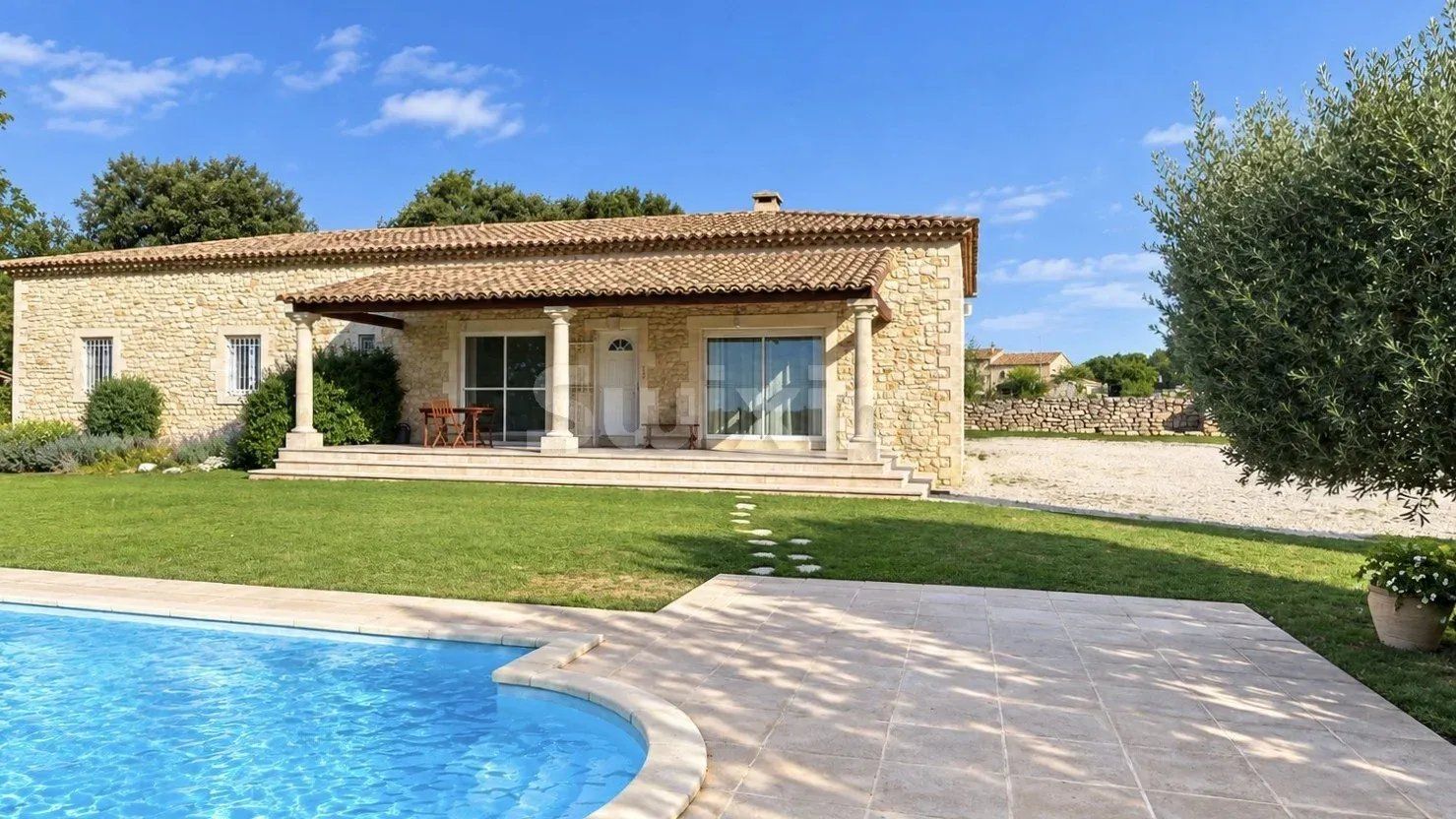 casa 5 Quartos para venda sobre Uzès (30700)