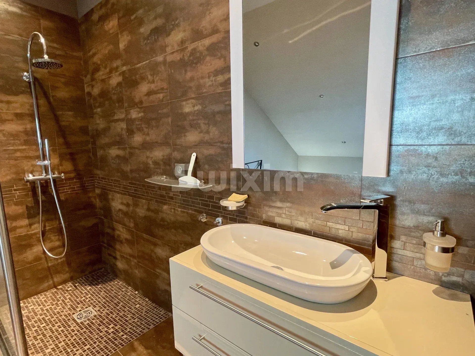 duplex 6 Pièces en vente sur Alès (30100)