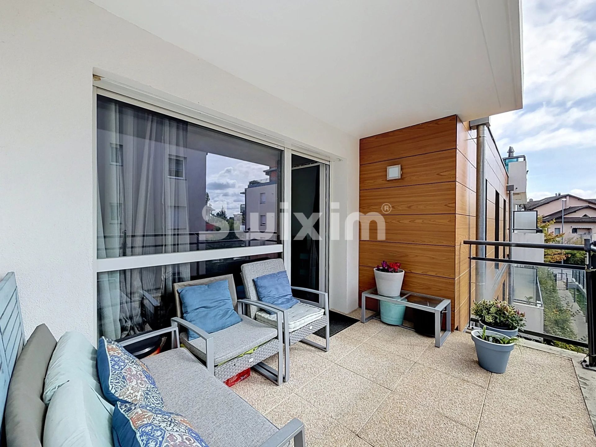 apartamento 3 Salas en venta en Ferney-Voltaire (01210)