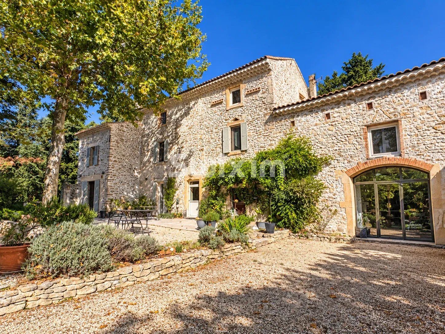 mas 15 Rooms for sale on Grignan (26230)