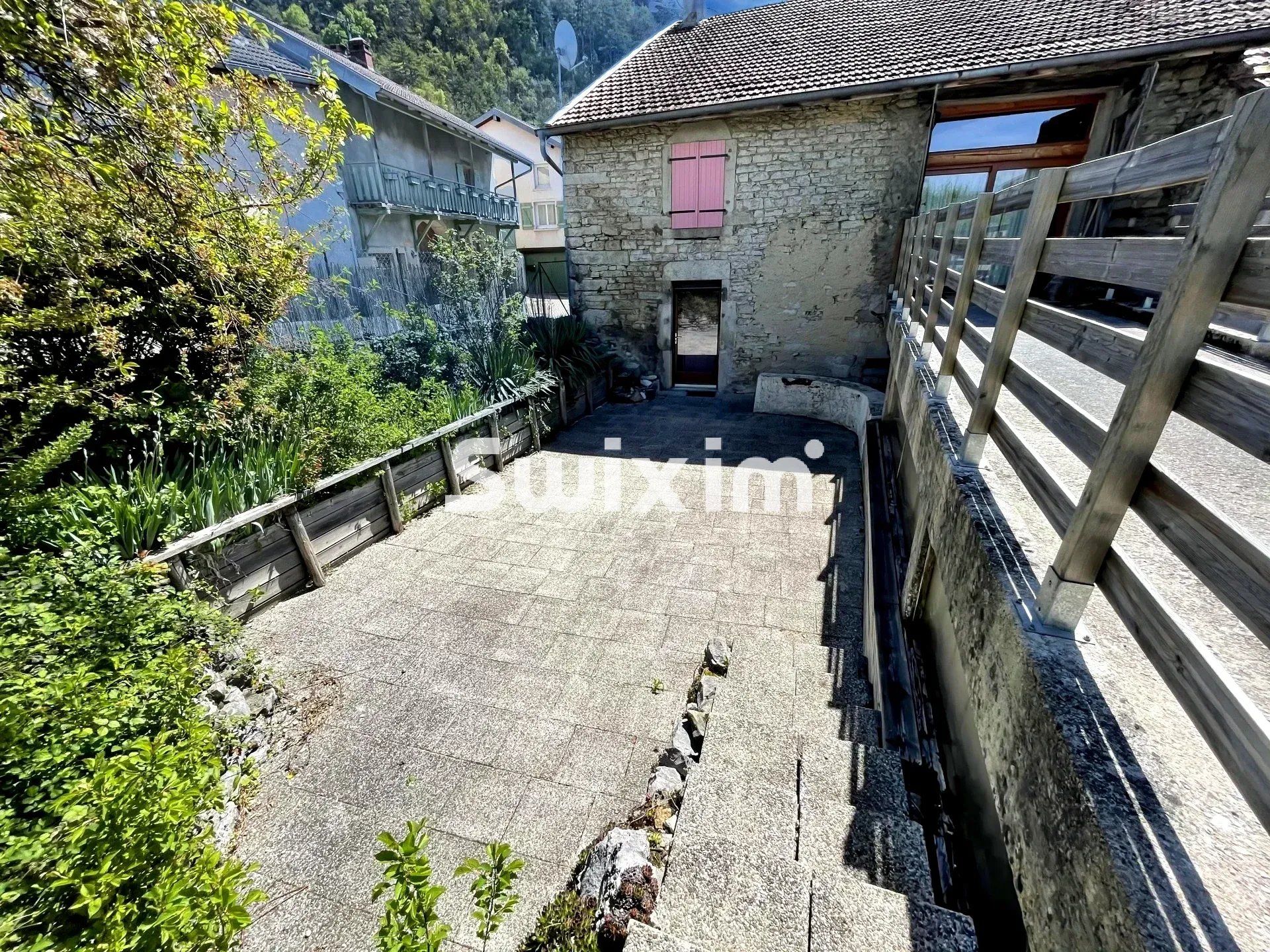 maison 5 Pièces en vente sur Lect (39260)