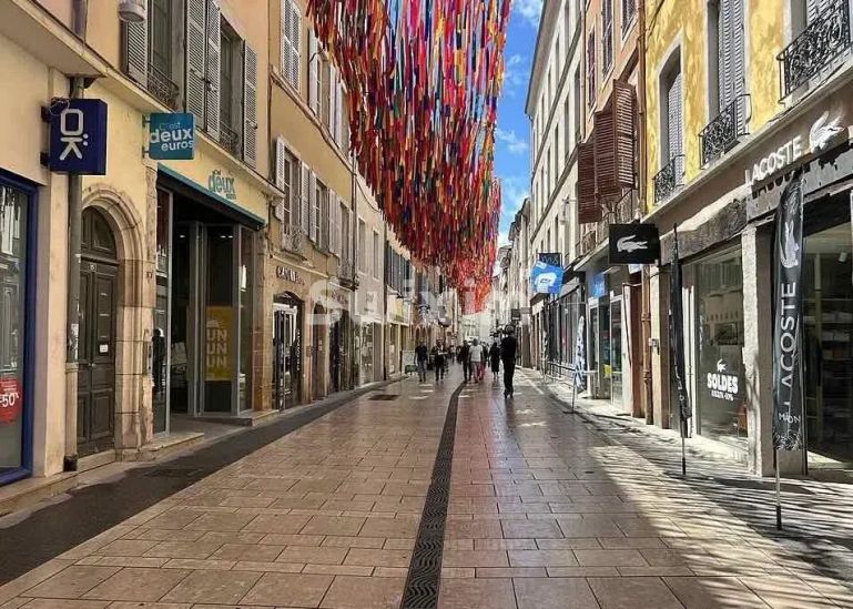 Vente Commerce Mâcon 1&nbsp;pièce 105&nbsp;m²