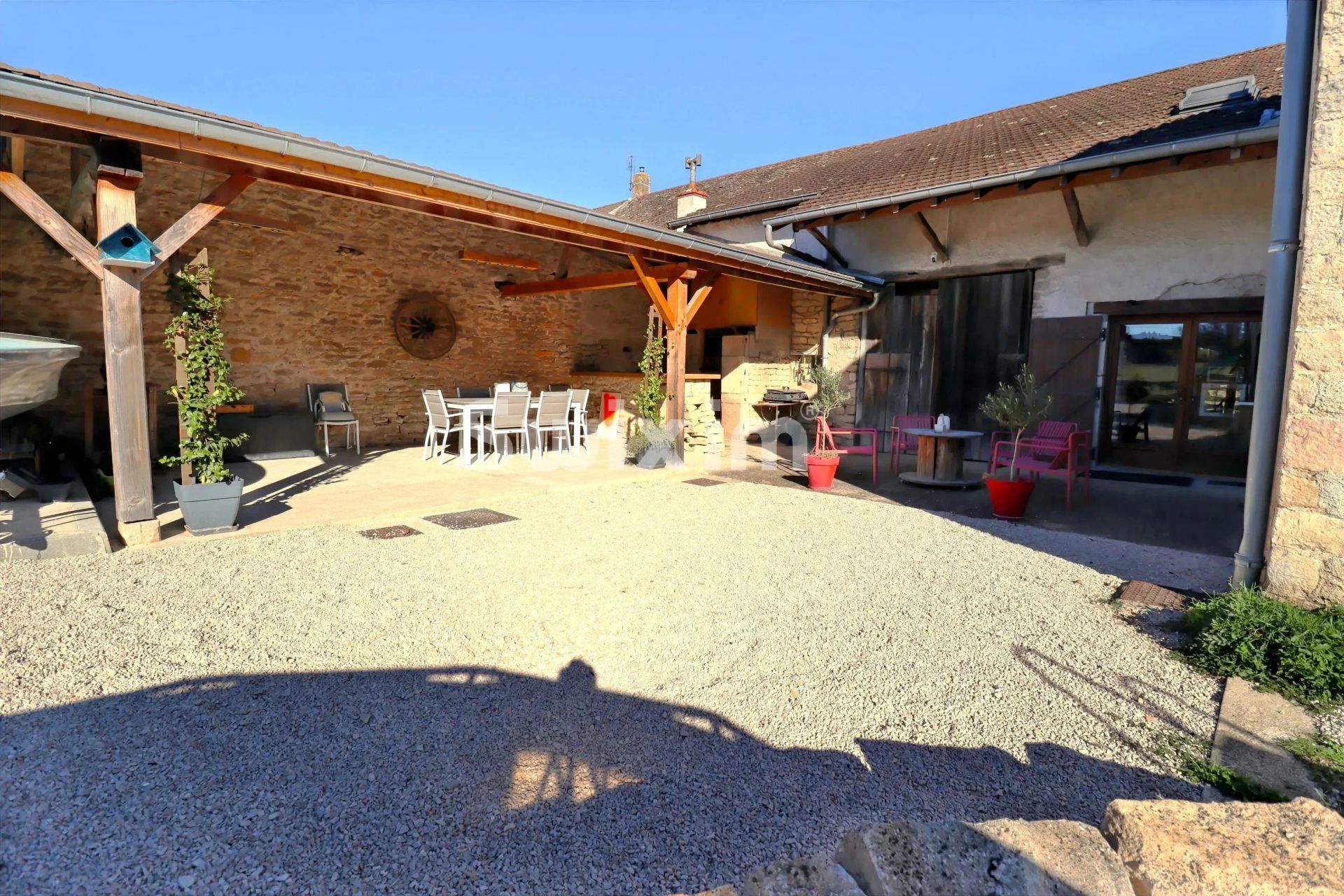 maison 7 Pièces en vente sur Gigny-sur-Saône (71240)