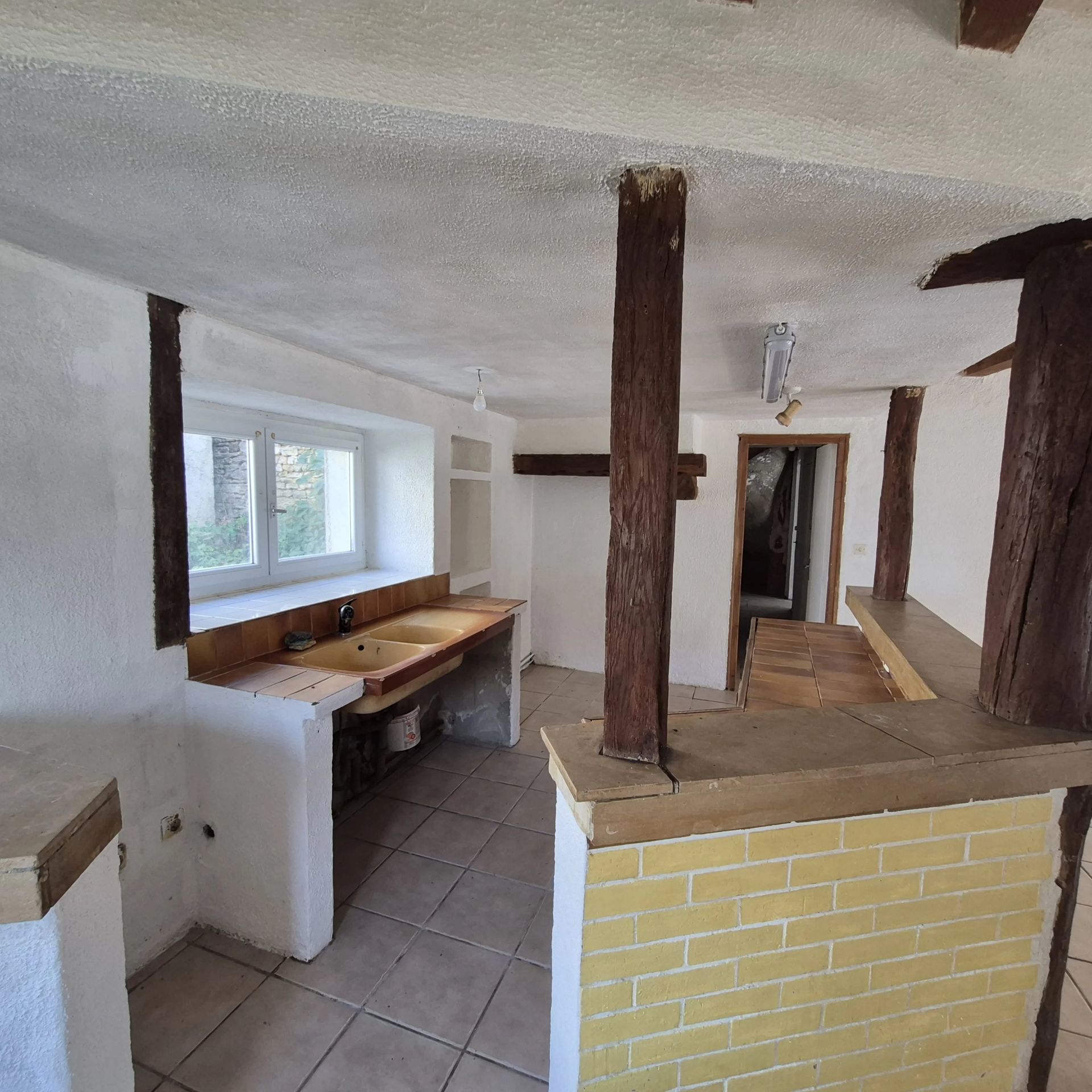 maison en vente sur Montillot (89660)