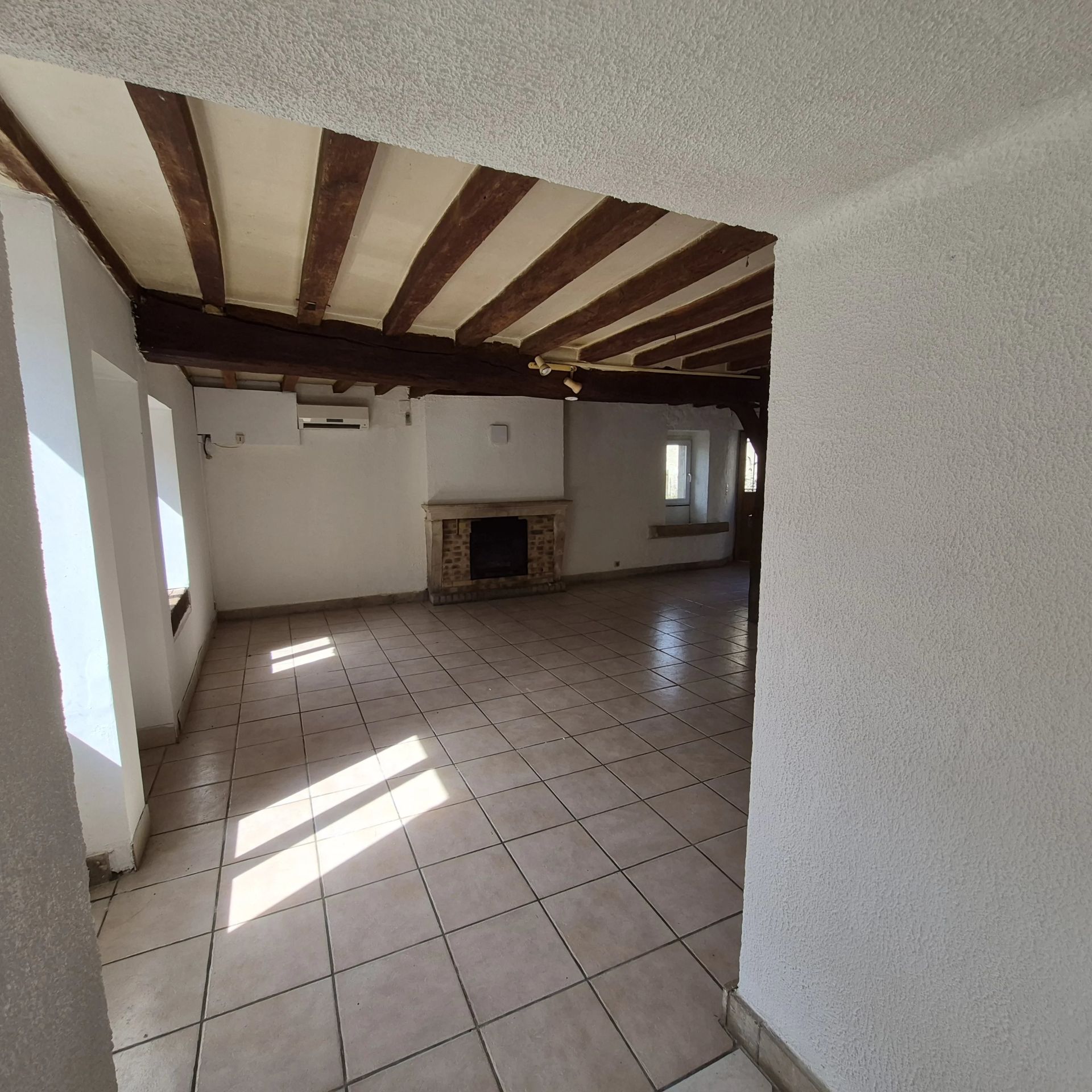 maison en vente sur Montillot (89660)