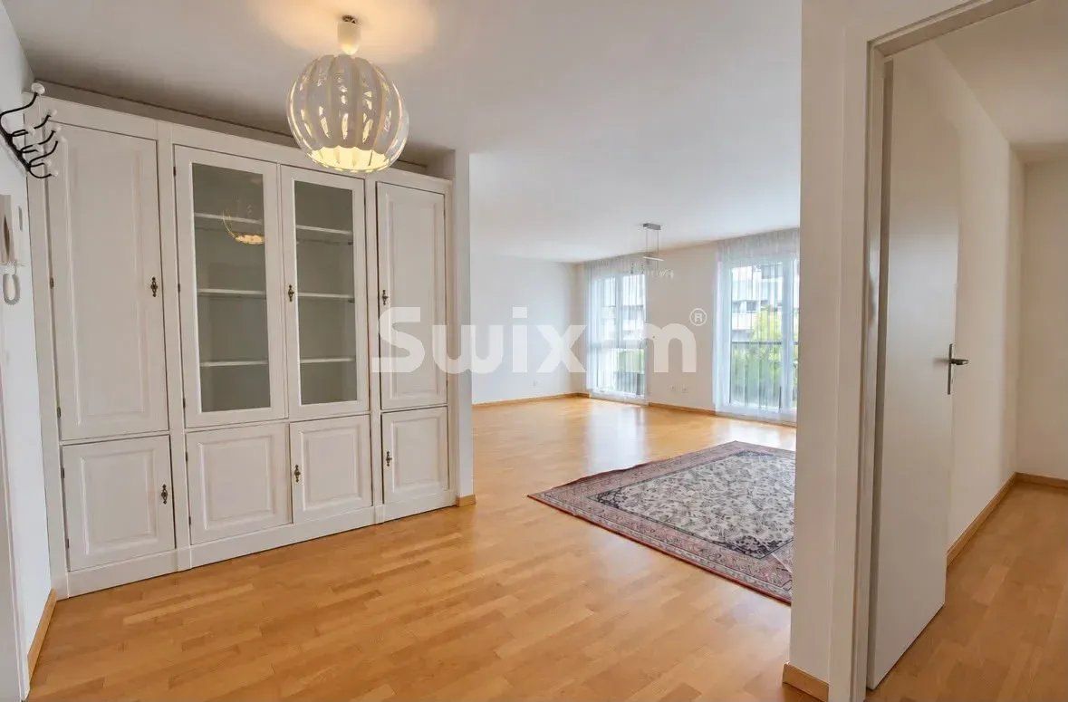 apartment 2.5 Rooms for rent on Montreux (1820)