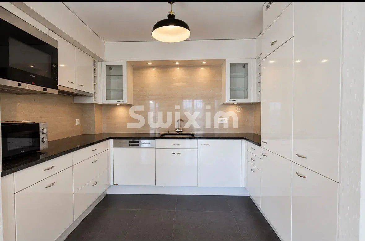 apartment 2.5 Rooms for rent on Montreux (1820)