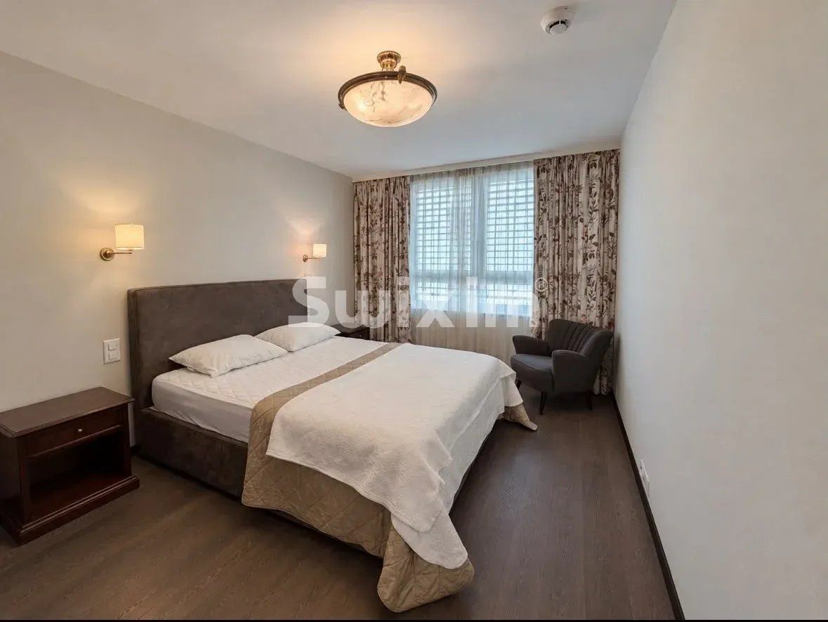 apartment 4.5 Rooms for rent on Montreux (1820)