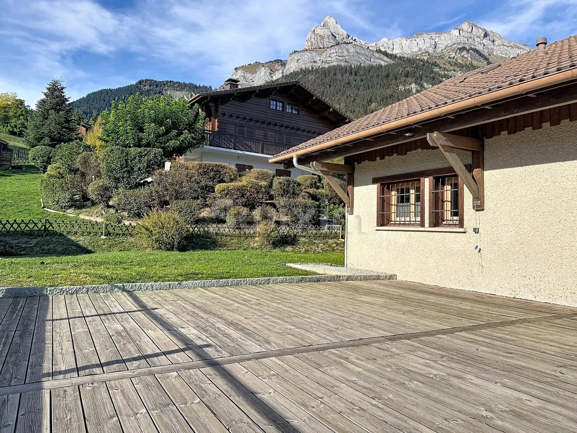 Maison 6 pièces 250 m² · à Passy · 250 m² · 650 000 €