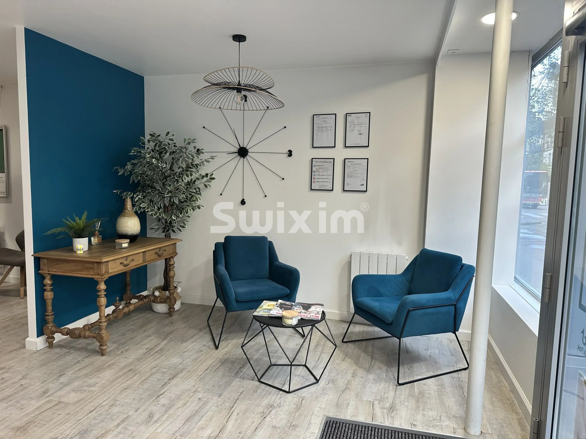 commercial local 2 Rooms for rent on Bourg-en-Bresse (01000)