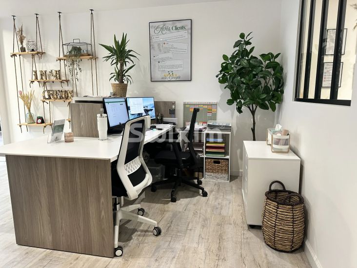 Rental Commercial local Bourg-en-Bresse 2&nbsp;Rooms 41.99&nbsp;m²