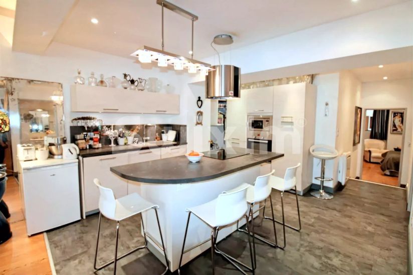 Vente Appartement Aix-les-Bains 4&nbsp;Pièces 130.35&nbsp;m²