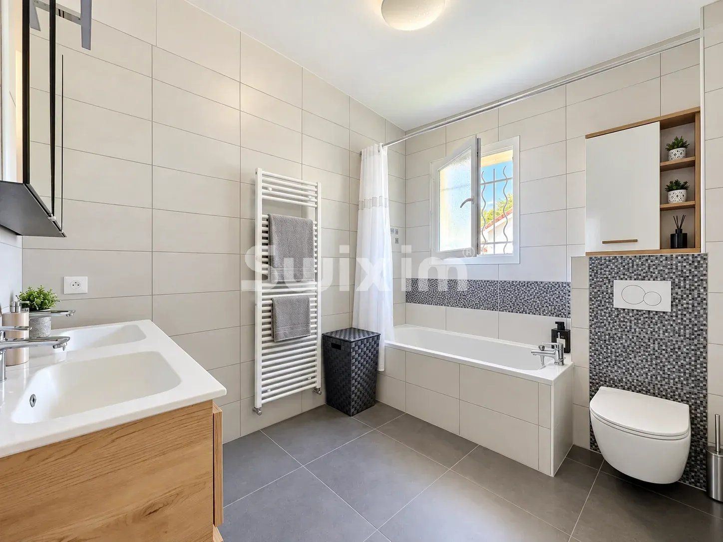 maison 6 Pièces en vente sur Saint-Genis-Pouilly (01630)
