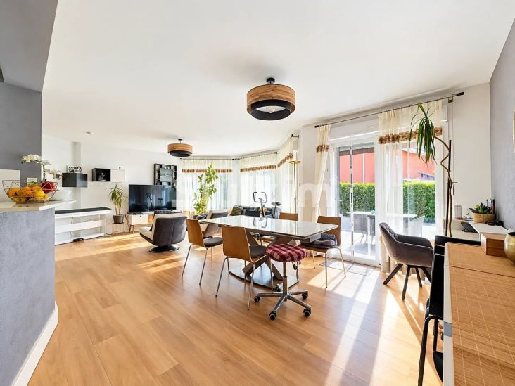 Vente Maison Saint-Genis-Pouilly 6&nbsp;Pièces 138&nbsp;m²